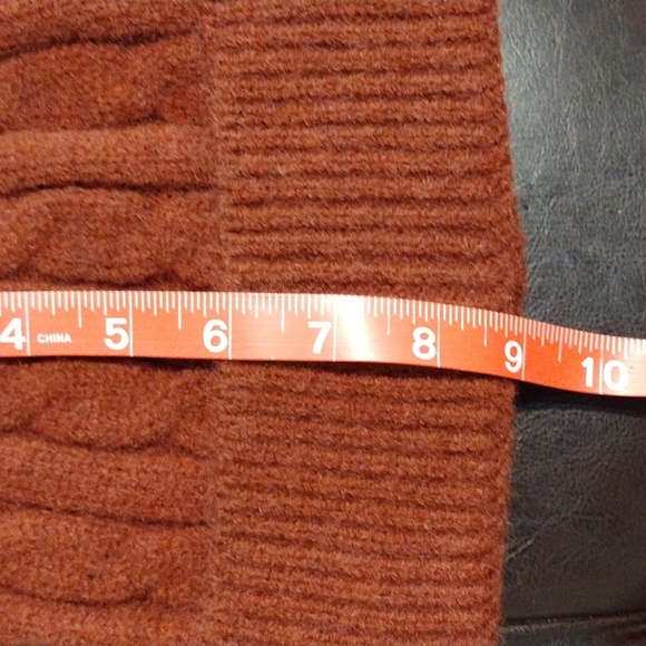 NWT Amazon Essentials Organge Beanie Hat - Picture 4 of 8